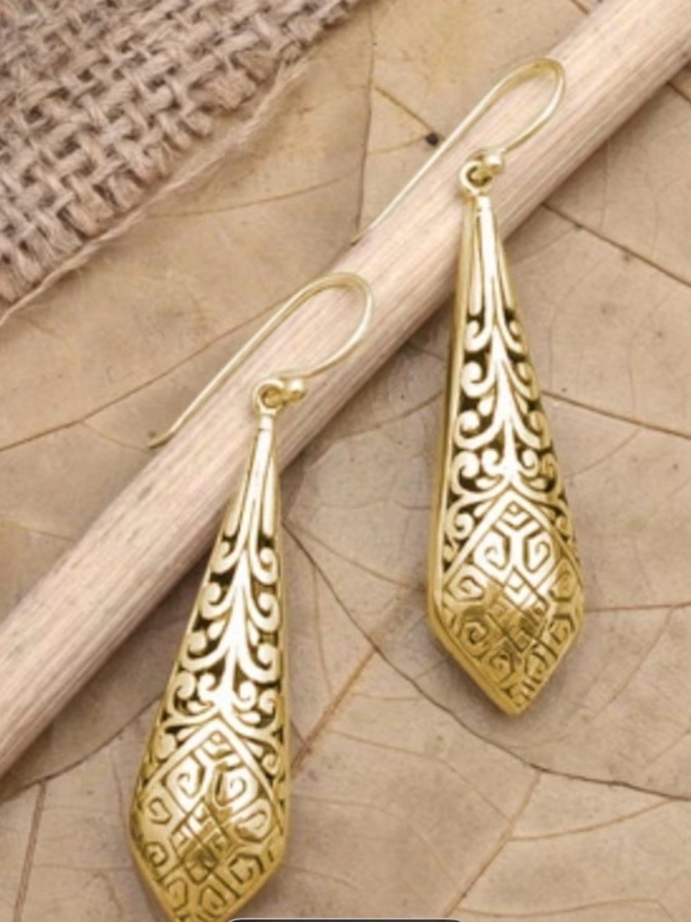 Elegant Gold Teardrop Filigree Earrings - Women Jewelry